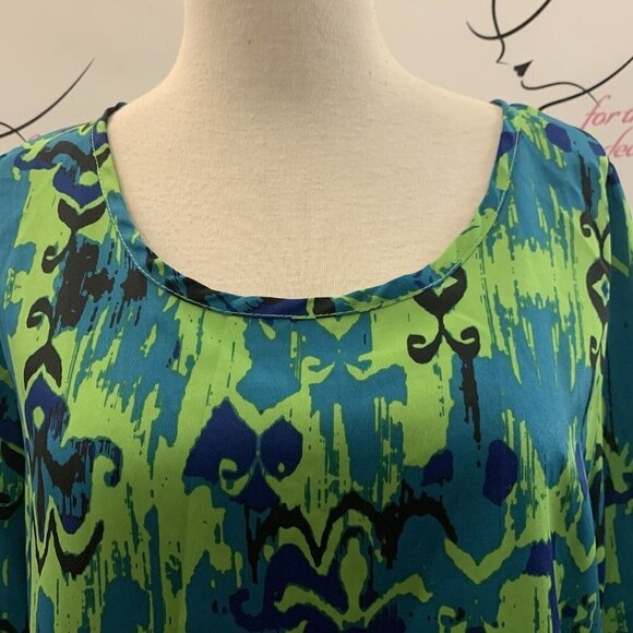 PEACHES N CREAM. Size Small. Button Back 3/4 Sleeve Lightweight Top. B48 - Picture 2 of 7